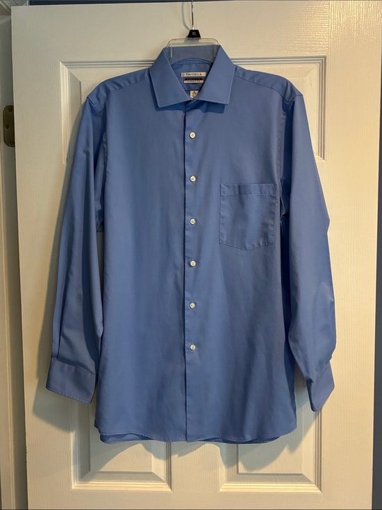Van Heusen Other - Van Heusen Long Sleeve Button down Dress Shirt - Blue, Size 15 (32/33), EUC